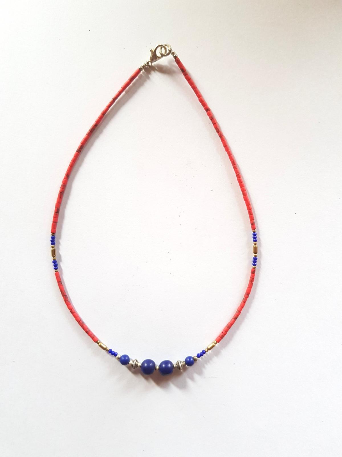 Collier lien rouge