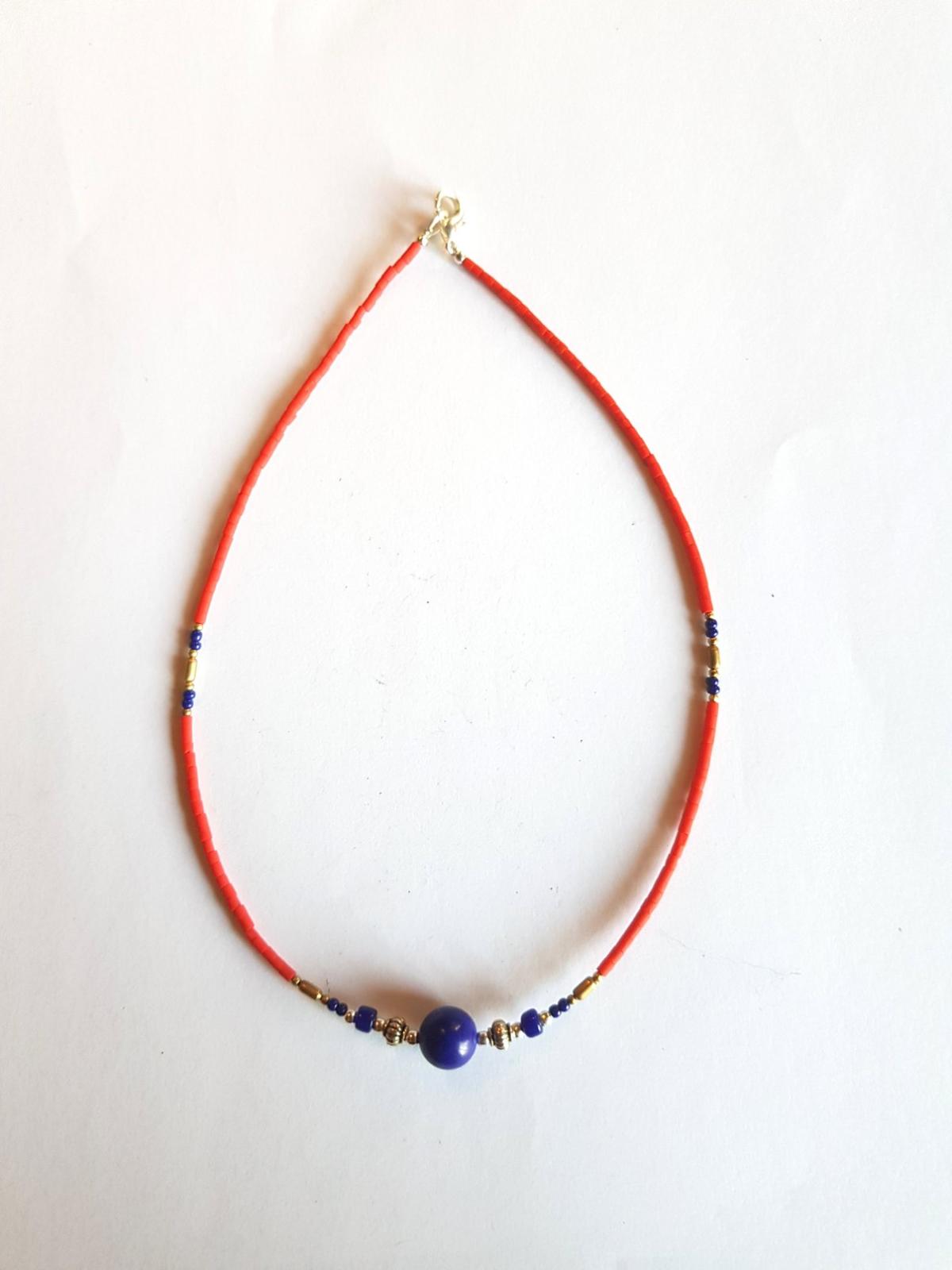 Collier lien rouge