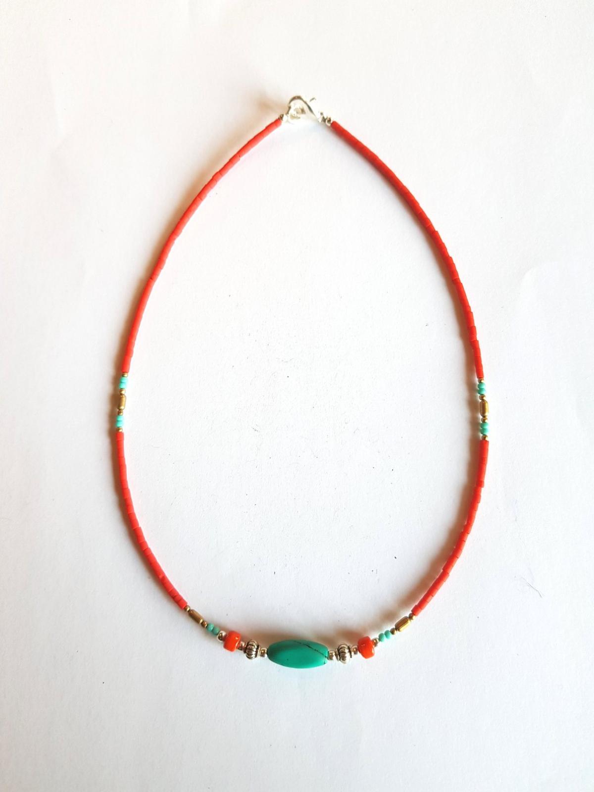 Collier lien rouge