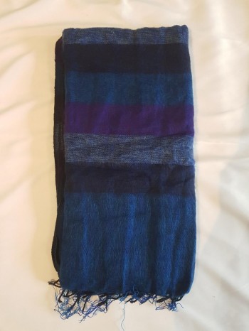 Grand plaid laine à larges rayures bleu-violet