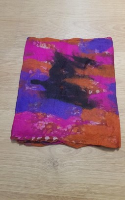 Echarpe en feutre et soie sari recyclé multicolore