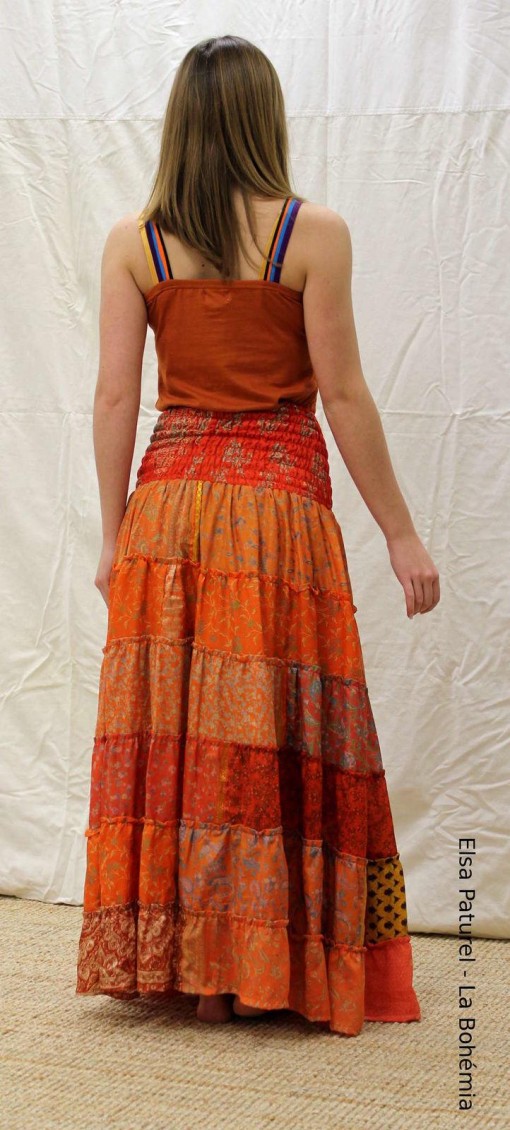 Jupe longue ou robe bustier à volants en soie