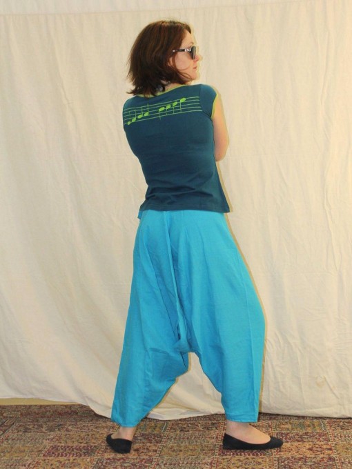 Pantalon turquoise style sarouel en coton bio