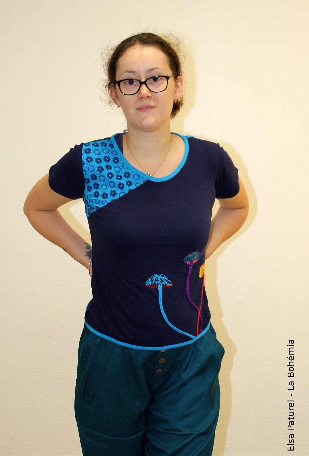 Top fleur bleu marine et turquoise