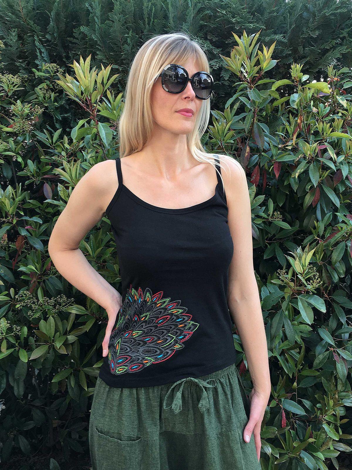 Top en coton noir avec motif fleur